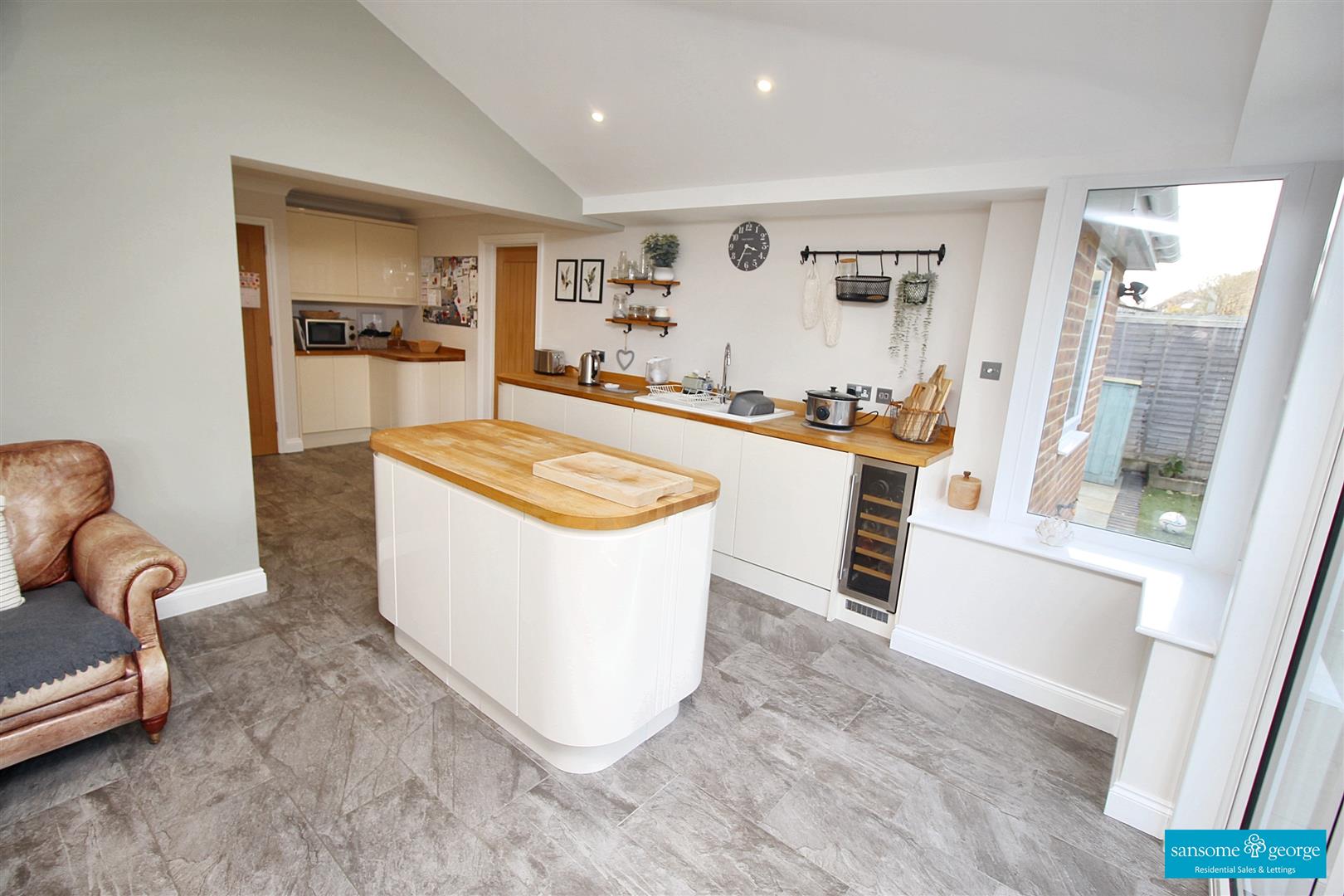 Hayfield Close, Tilehurst, Reading